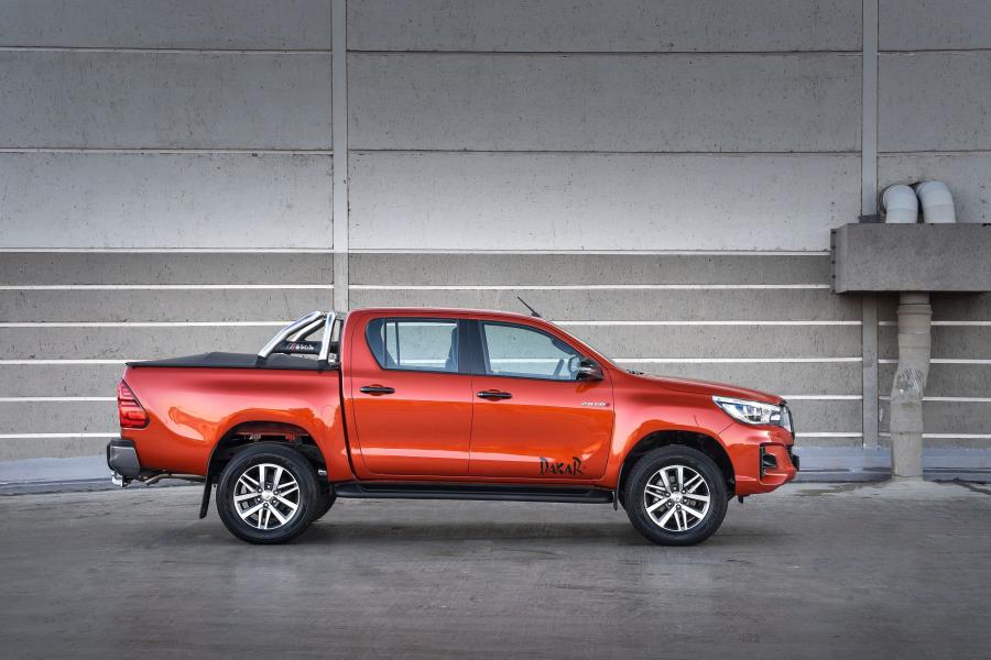  Toyota Hilux Dakar Double Cab 2018 года  (ZA) (фото 37 из 40)